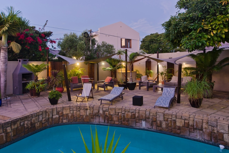 9 Bedroom Property for Sale in Leisure Isle Western Cape